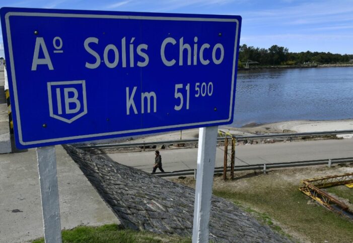 EL SOLÍS CHICO TAMBIÉN TENDRÁ UNA REPRESA PARA ABASTECER A LA COSTA DE ORO DE CANELONES EL SOLÍS CHICO TAMBIÉN TENDRÁ UNA REPRESA PARA ABASTECER A LA COSTA DE ORO DE CANELONES