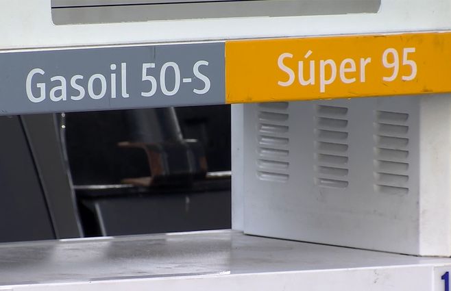MEF e Industria respondieron a informe que asegura un sobrecosto en el combustible durante 2025