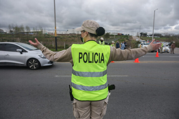Conductor alcoholizado que chocó una parada de ómnibus hiriendo a seis personas fue formalizado y se le retiró la libreta de conducir